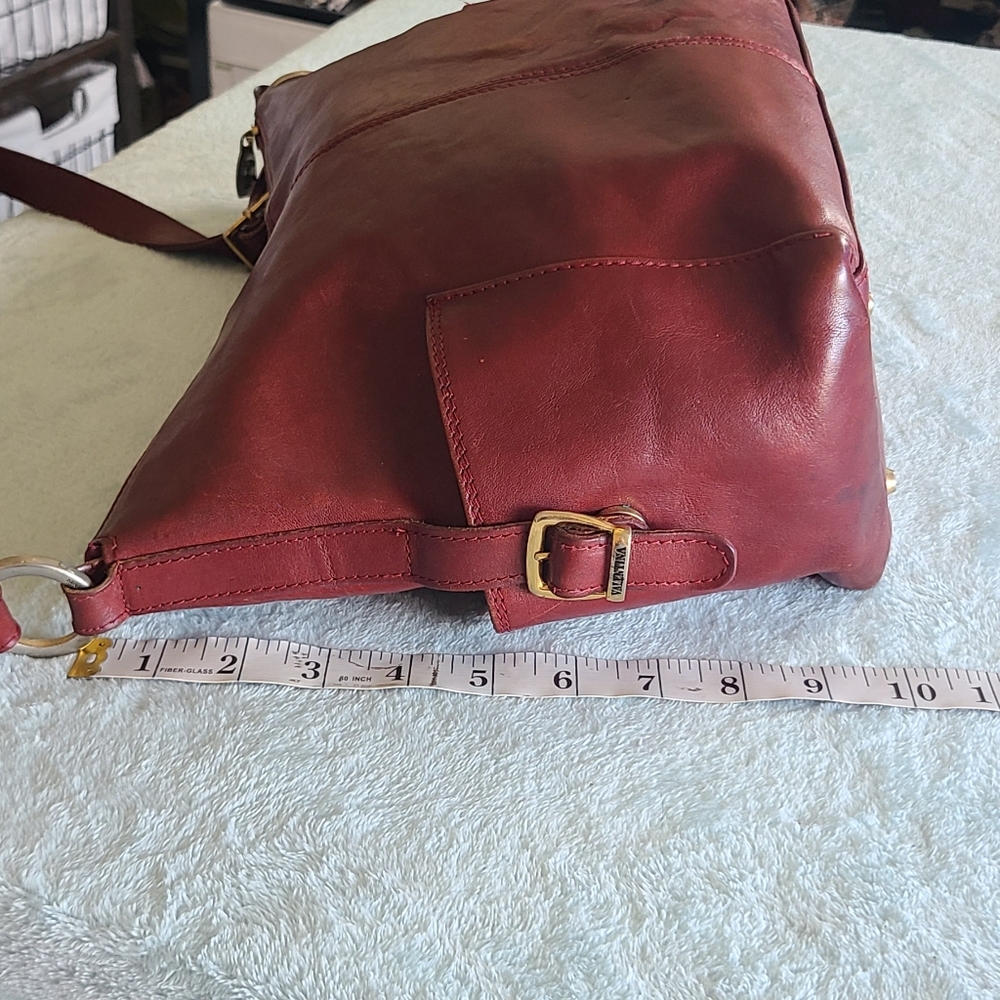 Valentina Red Leather Shoulder Bag - Picture 10 of 15